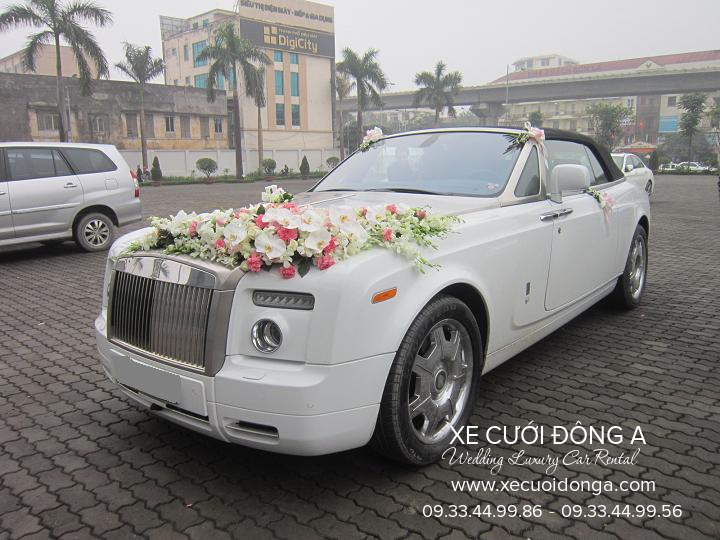 xe-cuoi-roll-royce-phantom-mui trầnk